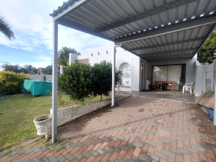 2 Bedroom Property for Sale in Aston Bay Eastern Cape